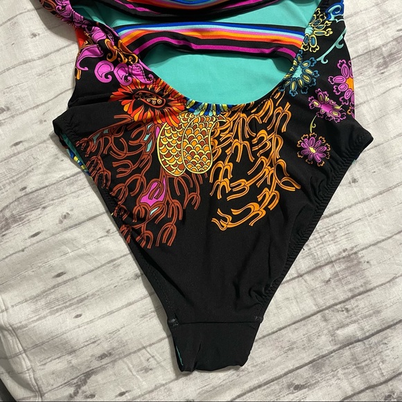 🆕🌸NWT Trina Turk ELECTRIC REEF BANDEAU ONE PIECE - Picture 13 of 15